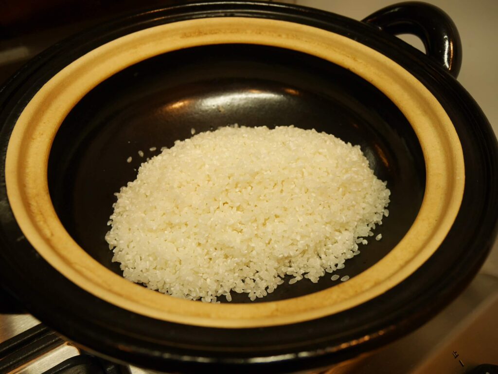 土鍋に入れたお米